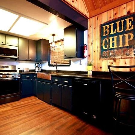 Glimmer Chalet Treetop A-Frame Cabin Lake View 箭头湖 外观 照片
