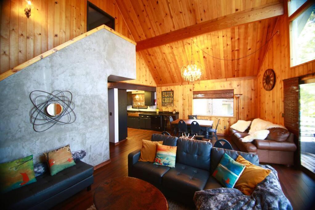 Glimmer Chalet Treetop A-Frame Cabin Lake View 箭头湖 外观 照片
